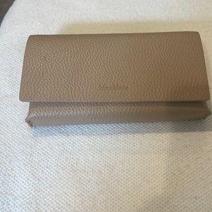 Maxx Mara eyeglass case